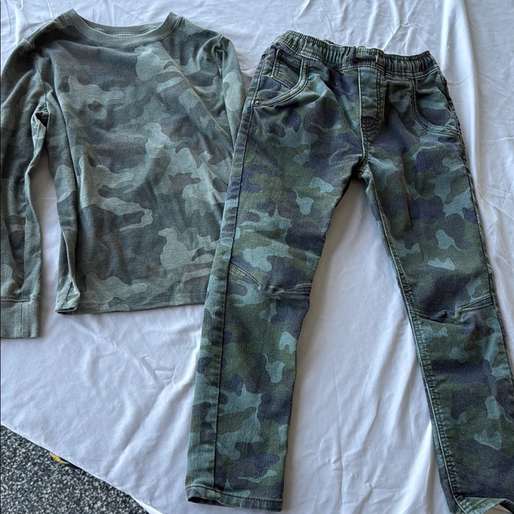 Boys 8 Cat and Jack Shirt and Pants